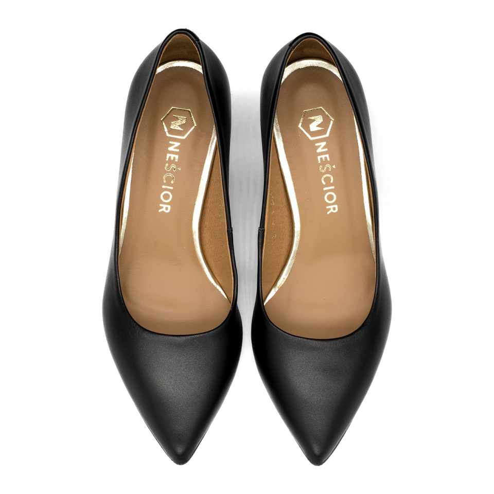 Czarne skórzane czółenka 303C