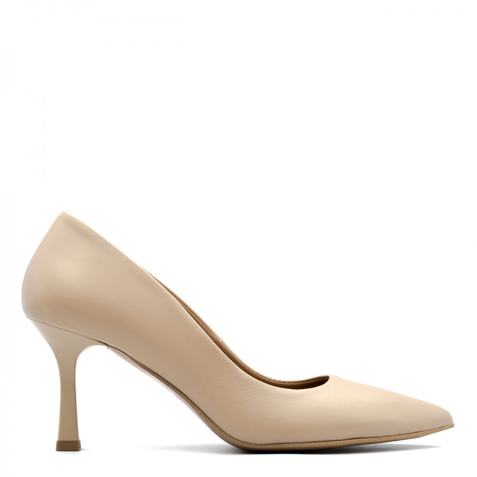 Beżowe skórzane czółenka 303C