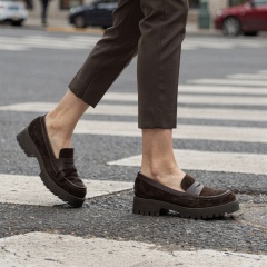 Brązowe półbuty na grubym spodzie 241N