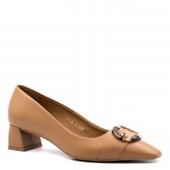 Karmelowe czółenka z kwadratowym noskiem 277C