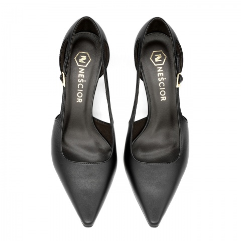 Czarne cz&oacute;łenka z wycięciami 304A