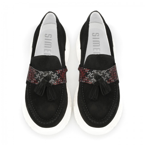 Czarne p&oacute;łbuty w sportowym stylu 7SM4579A