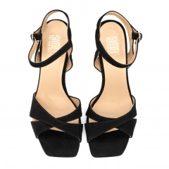 Czarne sandały na wysokim obcasie 7SM3902A