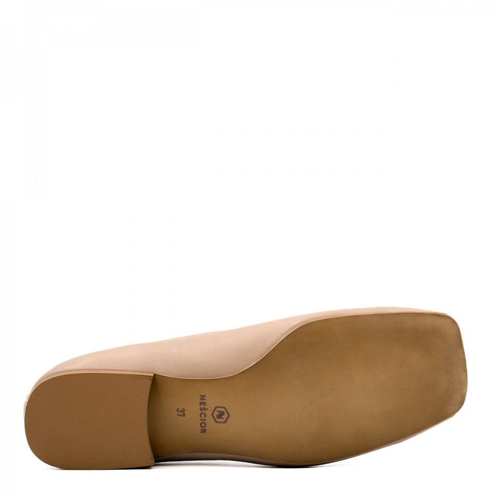 Beżowe baleriny z kwadratowym noskiem 80B