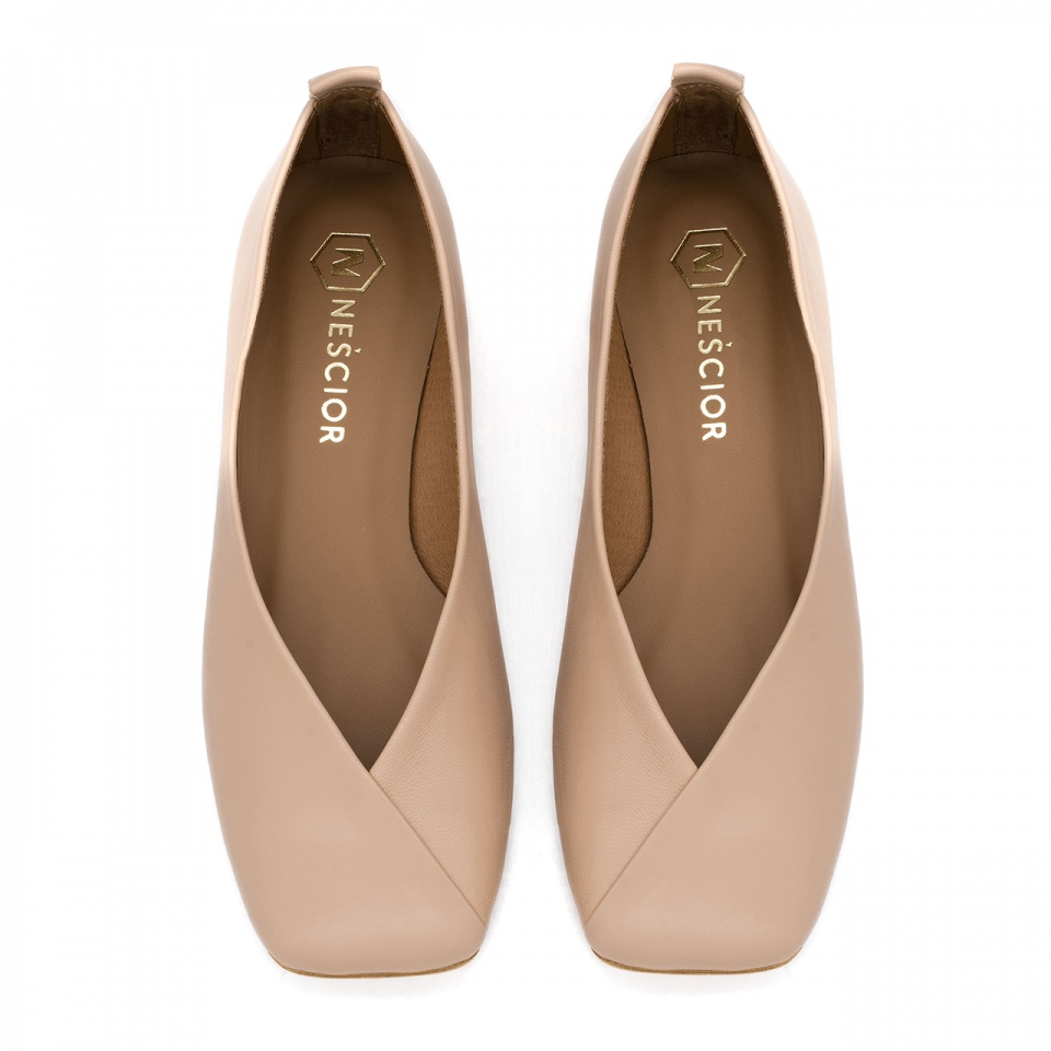 Beżowe baleriny z kwadratowym noskiem 80B