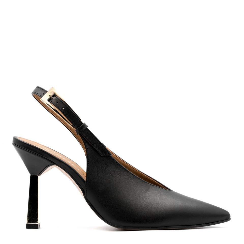 Czarne czółenka z klamrą 231P