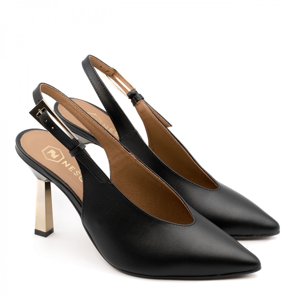 Czarne czółenka z klamrą 231P