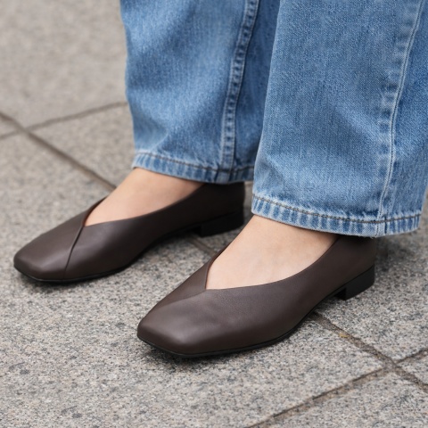 Brązowe baleriny z kwadratowym noskiem 80B