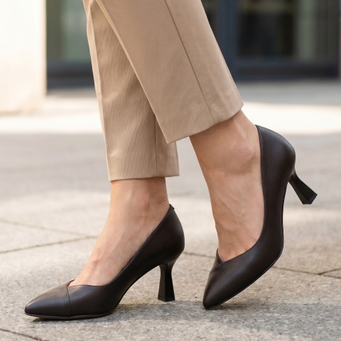 Czekoladowe skórzane czółenka 264E