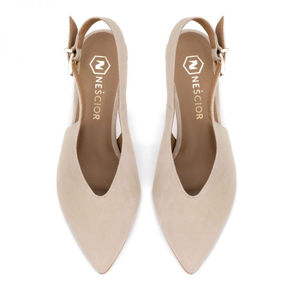 Beżowe zamszowe czółenka bez pięty 210P
