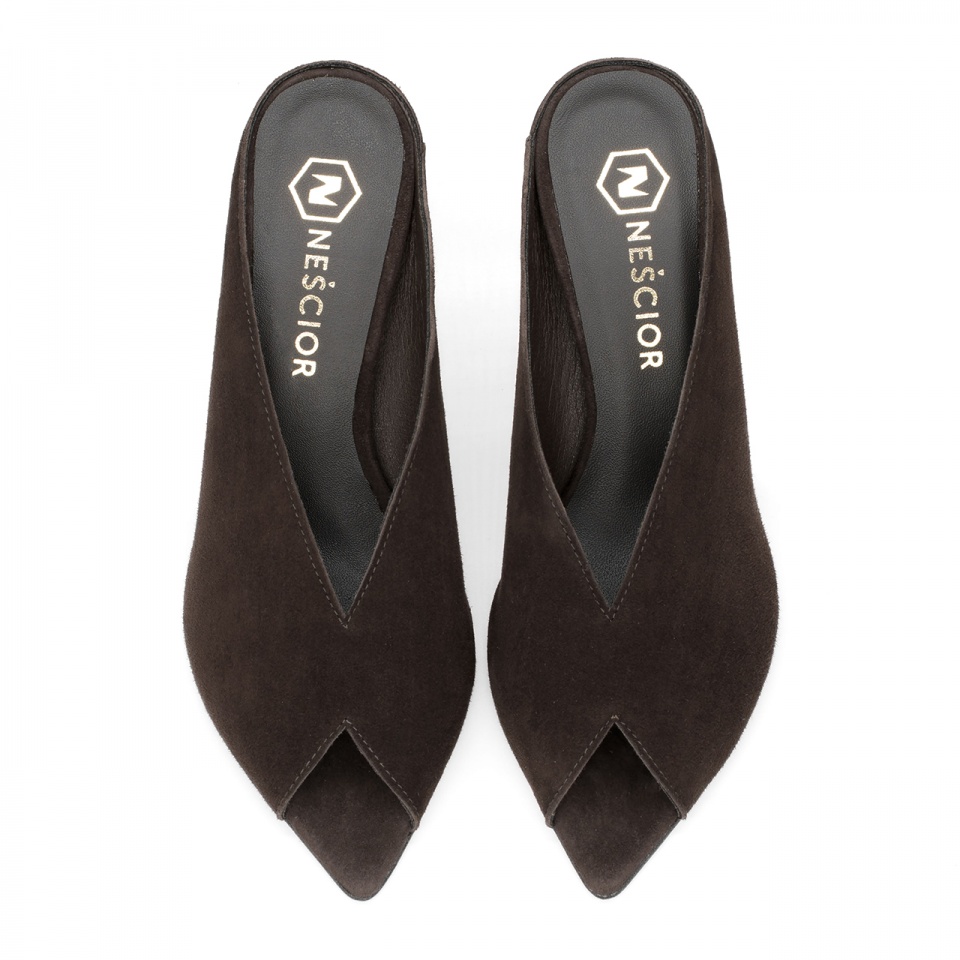 Czekoladowe klapki peep toe 299P