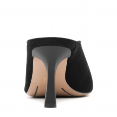 Czarne klapki peep toe 299P