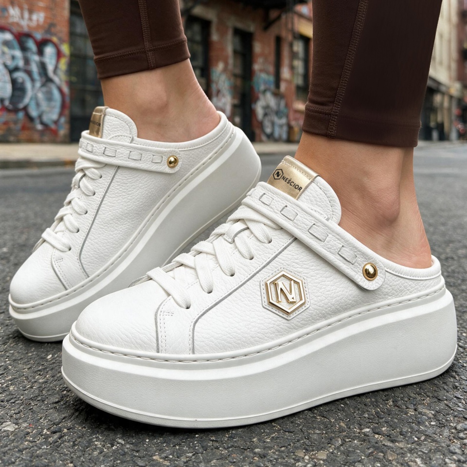 Białe skórzane sneakersy bez pięty 237E