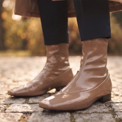Karmelowe lakierowane botki sock boots 80L