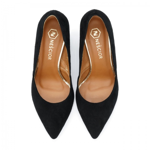 Czarne zamszowe czółenka na wysokim słupku 111D