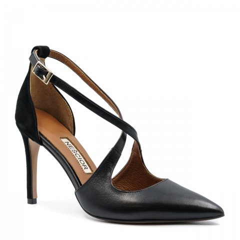 Czarne skórzane szpilki z paskami 107E