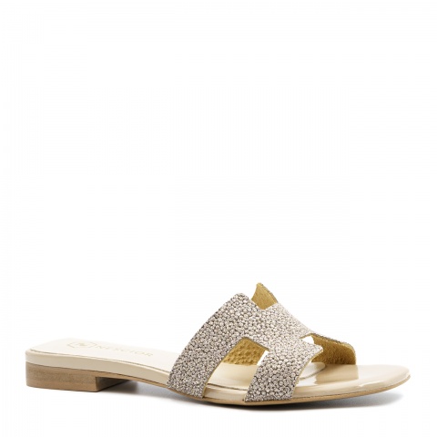 Beżowe eleganckie skórzane klapki 82H