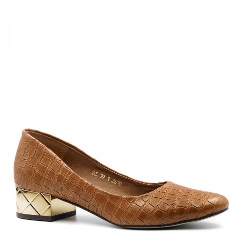 Koniakowe skórzane czółenka w krokodyli wzór 261C