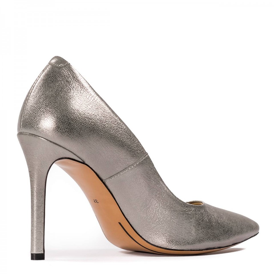 Perłowo-szare skórzane szpilki 105A