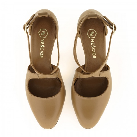 Karmelowe wysokie czółenka z paseczkami 265E