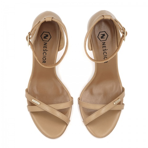 Karmelowe skórzane sandały z paskami 04S1