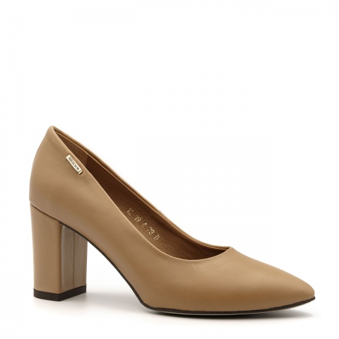 Czarne skórzane czółenka w krokodyli wzór na niskim słupku 78D1