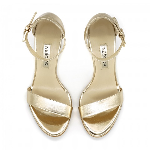 Złote skórzane sandały na wysokim słupku 33G